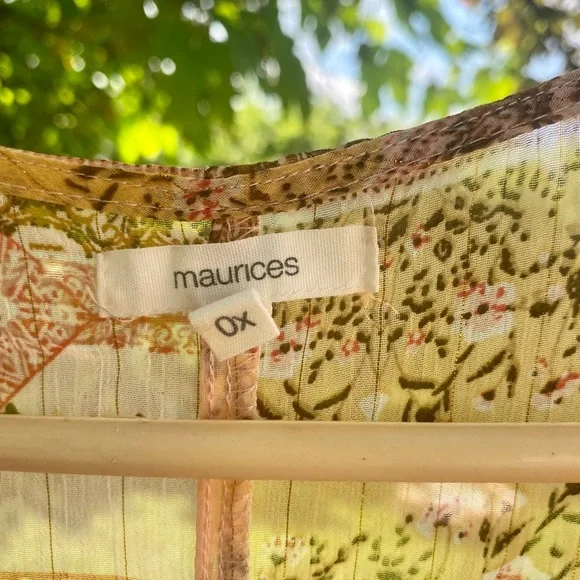 Maurices woman’s size ox floral print flowy cover up - Picture 3 of 3